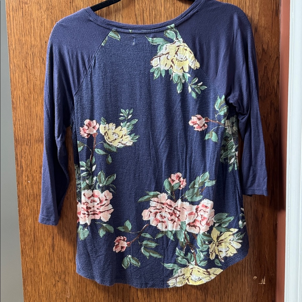 Maurices Navy Floral Women's Top - Picture 4 of 4